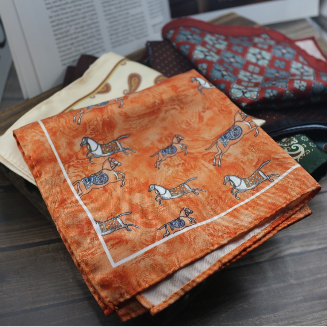 Men Formal Wear With Scarf - 빈티지 프린트 포켓 스퀘어 남성용 정장